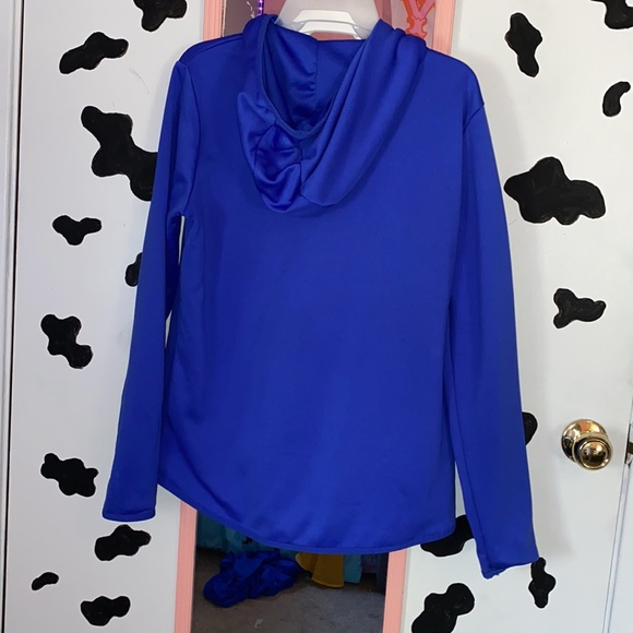 M purple under armour hoodie - Picture 3 of 4